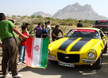 Americans Eyeing Iran Auto Market
