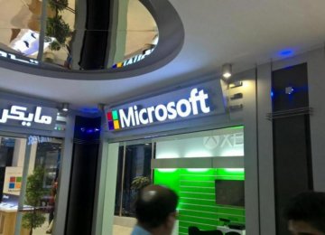 Microsoft Store Opens in Tehran