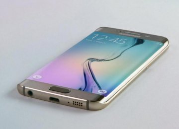 Samsung Unveils Galaxy S6 in Tehran