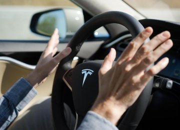 Tesla Parks Itself, Finds You