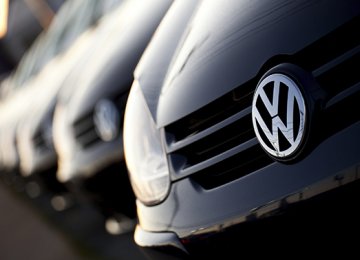 VW Shares Slide After US Lawsuit