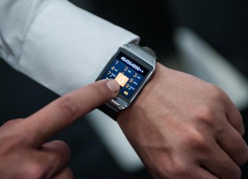 Connectivity, Sales of Wearables to Increase