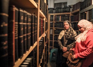 Egyptians Keen to Learn Persian Language