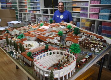 Lego Blocks Recreate Ancient City of Pompeii