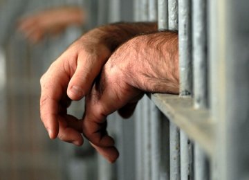 Monitoring Convicts  on Parole 