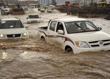 12 Dead in Flash Floods