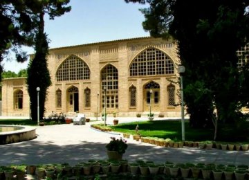 Isfahan Privatizing Historical Sites