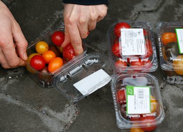 France Cracks Down on Food Waste