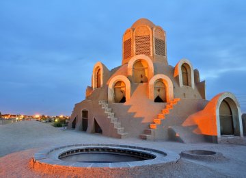 Iran’s Tourism Up 12%