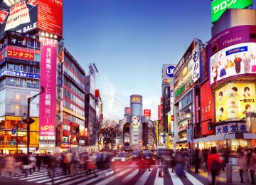 Japanese Firm to Develop Robot Translators for Tourists