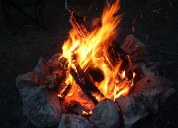 Tourists Urged to Avoid Building Campfires
