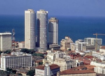 Lanka Keeps Interest Rates Low