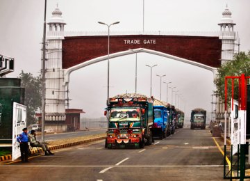 Pak Trade Deficit Shrinks