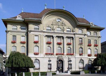 SNB Says It Can’t Impose Fee on Banknotes