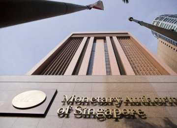 Singapore Forex Reserves Decline