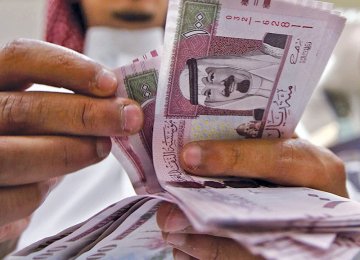 Middle East Banks Facing Domestic Currency Drought