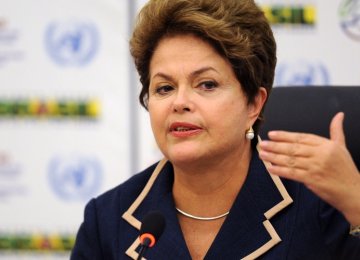 Brazil Hikes Rate to Woo New Investments