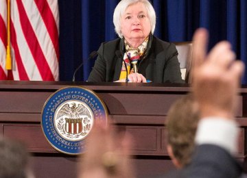 Fed Pits World’s Woes Against Domestic Growth
