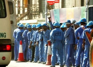 Foreign Workers in Qatar Open Bank A/Cs  