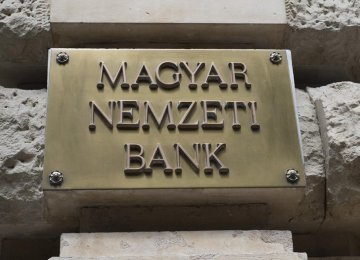 Hungary Banks  to Grow