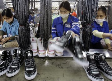 50,000 Indonesia Workers Lose Jobs