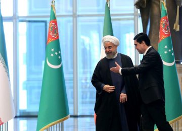 Rouhani Explores Enhanced Turkmen Ties  