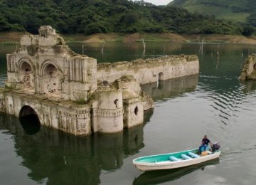 16th Century Mexican Church Re-emerges After Drought