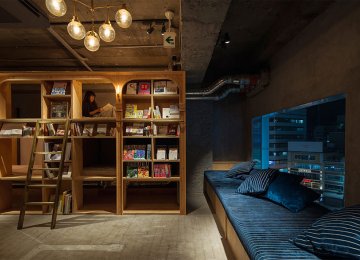 Bookstore-Themed Tokyo Hotel 