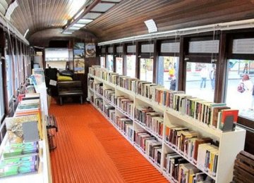 Libraries on 6 Trains