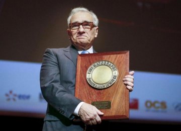Kiarostami Attends Scorsese’s Lumiere Prize Ceremony