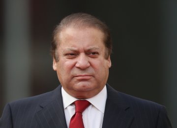 Pakistan PM Faces Pressure Over Corruption Probe Report
