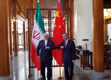 Zarif, Wang Urge Promotion of Tehran-Beijing Ties