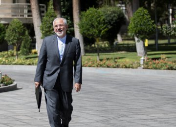 Zarif Reprises Call for Saudi Rapprochement