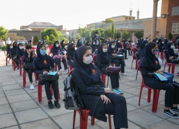 School Year Begins in Iran Amid Covid-19 Concerns