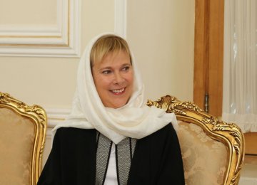 Swedish Envoy Commends Iran’s Diplomacy