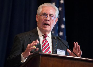 US Says to Stay in Iran Deal for Now