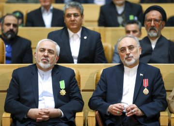 Zarif, Salehi to Brief Lawmakers