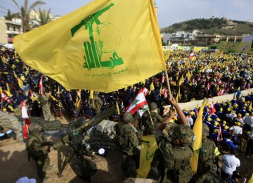 Hezbollah Hails Hariri Moves as Positive