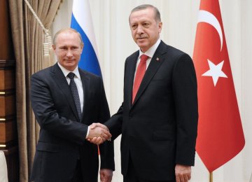 Turkey Switches to Full Defiance of US, Continues Building Bonds With Putin