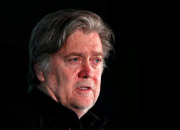 Steve Bannon questioned by Mueller Team