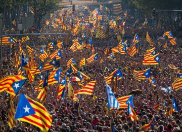 Police Arrest High-Ranking Catalan Officials in Raids