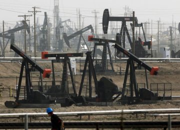 IEA Says Low Oil Prices to Take Demand Beyond Pre-Crisis Highs