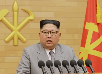 Kim Jong-un Meets South Korean Envoys