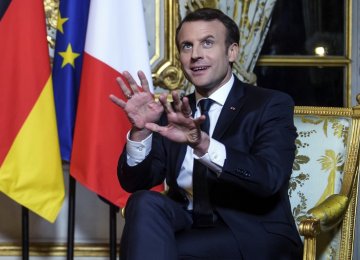 French President Warns That UK Cannot Keep Full Access to EU