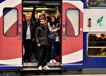 Massive French Rail Strike Begins in Test for Macron