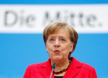 Merkel Says Germany to Start Work With France on Trade, China, Syria War