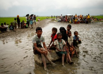Myanmar Ready to Take Back Rohingya Refugees
