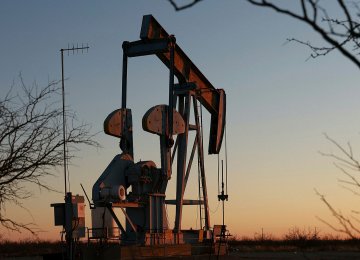 Oil Prices Increase Amid Russian Supply Threats
