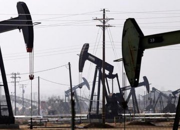 Oil Prices Edge Higher But Set for First Weekly Losses Since August
