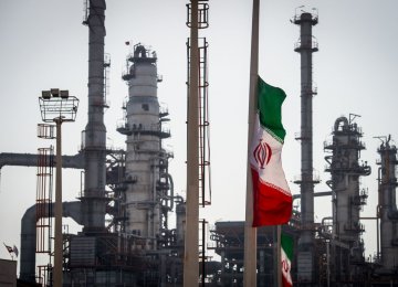 OPEC+ Oil Cuts Jeopardized by Iran Waiver Termination